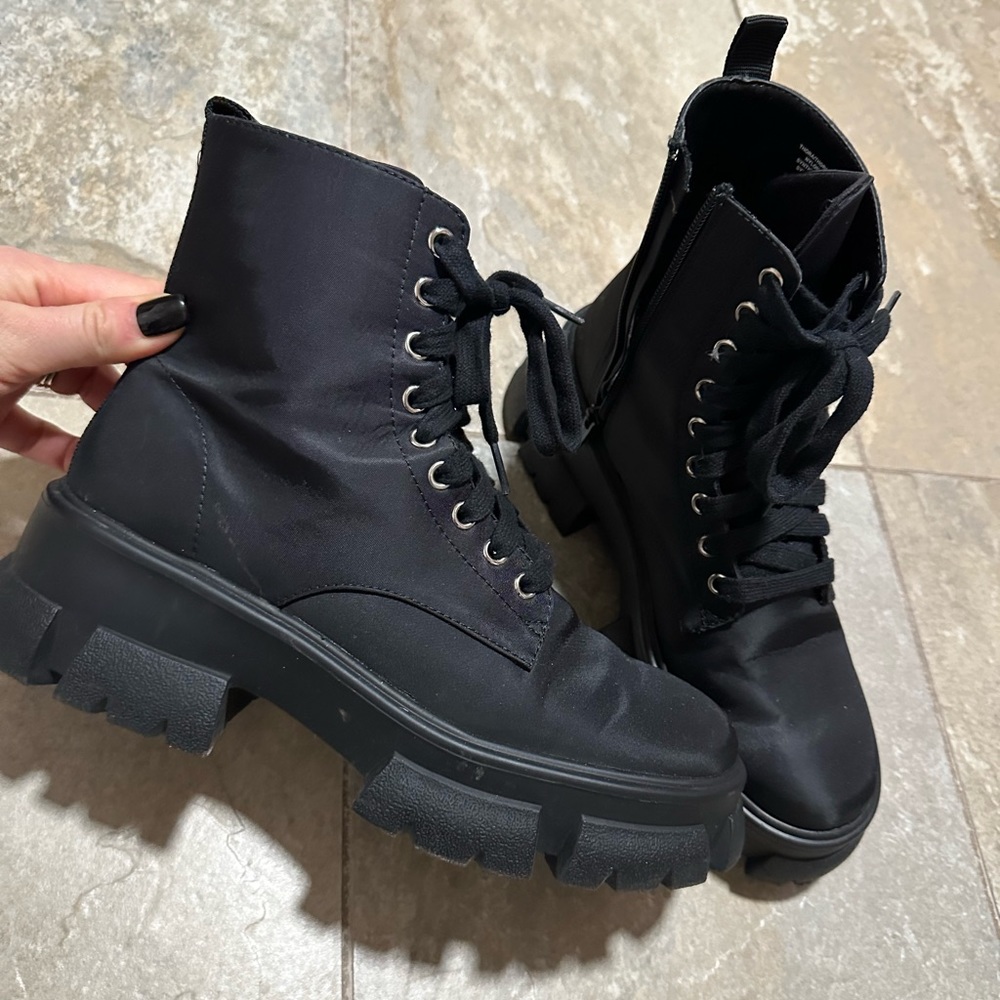 Steve Madden Boots